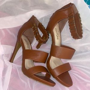 Brown spring shoes with gold detail - club couture size 6